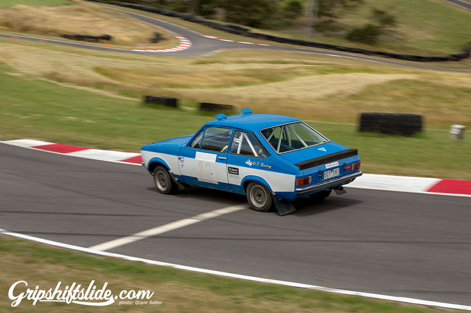 esscort ford rally car blue