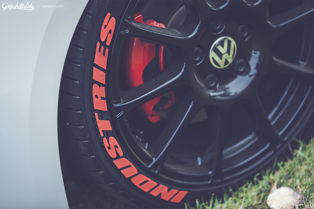 golf vw lettering on tyres